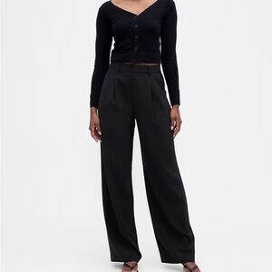 GAP Curvy 365 High Rise Pleated Trousers in black